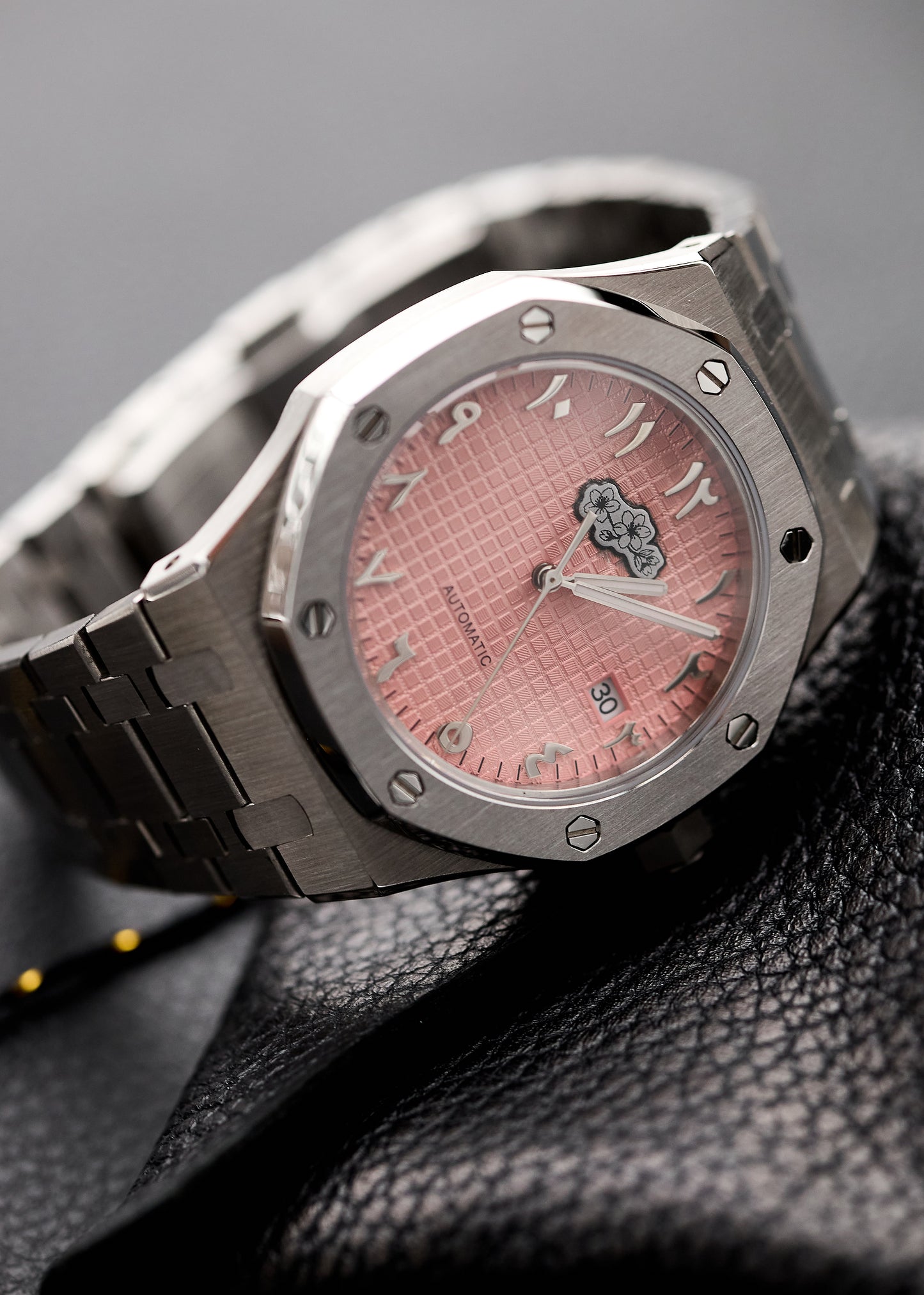 "Cherry Blossom" - Prime Oak 42mm