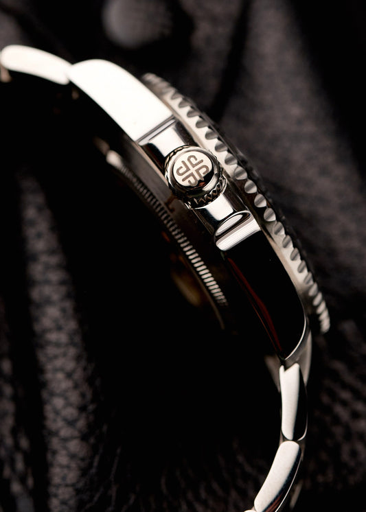 The "Mariner" - Steel Black