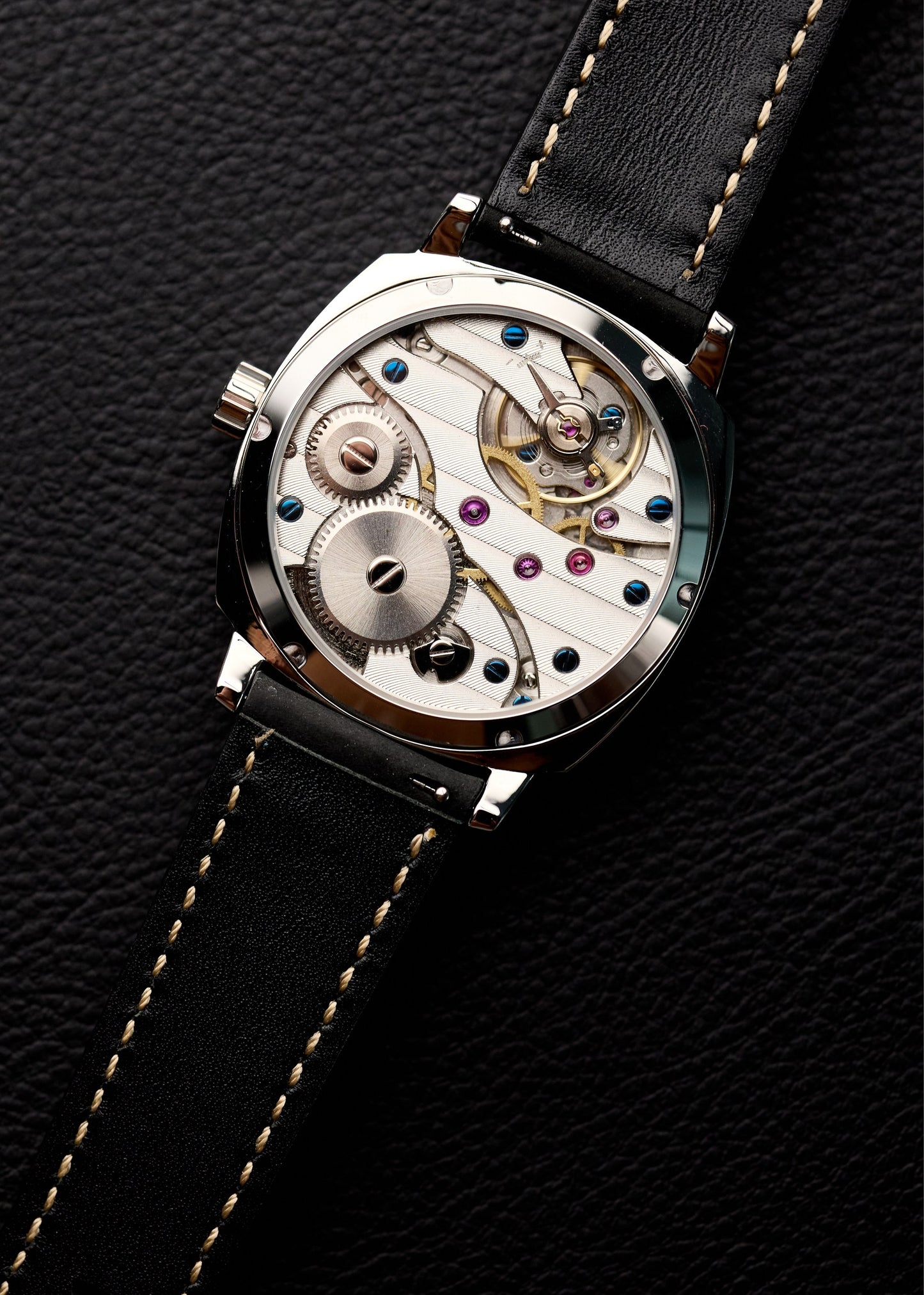The "Essence" - Vintage Noir