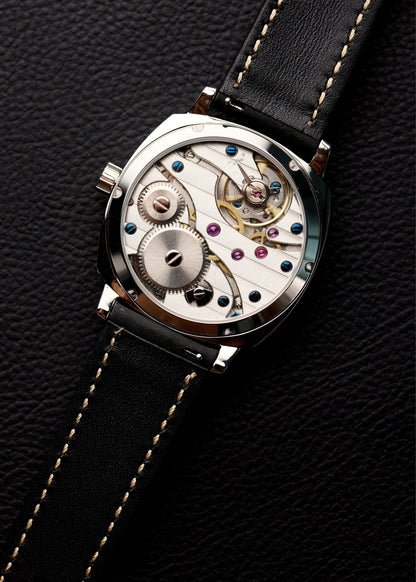 The "Essence" - Vintage Noir
