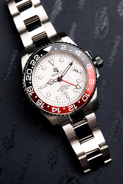 The "Mariner GMT" - Coke White Oyster