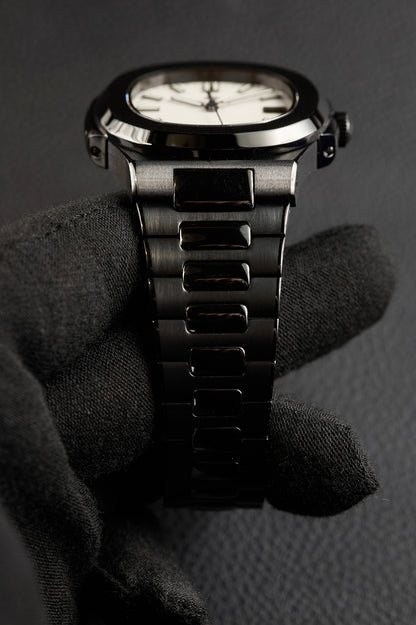 The "Heritage" - Black & White