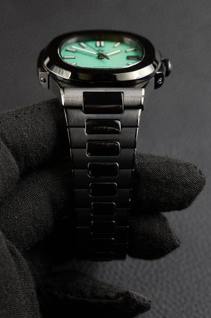 The "Heritage" - Black Tiffany